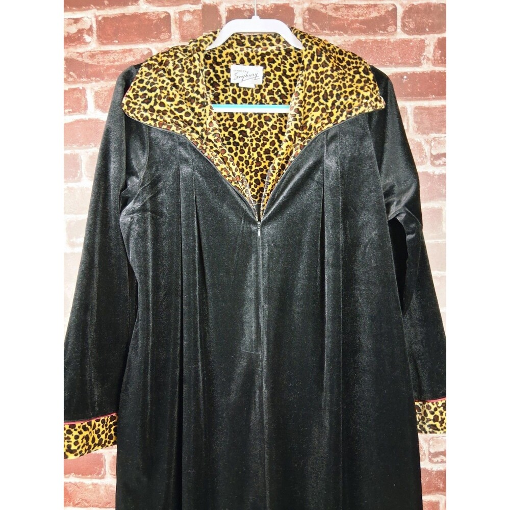 Vintage Saybury Full Length Black Plush Velour House Coat Robe SMALL Mrs Roper